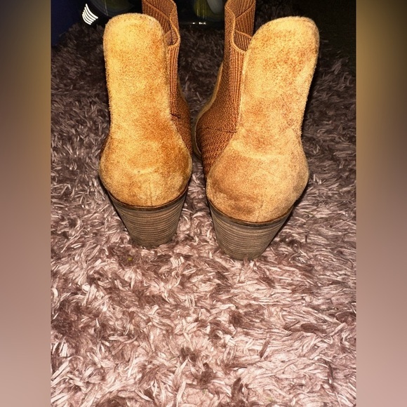 Cole Haan Womens Stylish Maggie suede Tan Ankle Boots 9B fall Spring like new - Picture 6 of 11